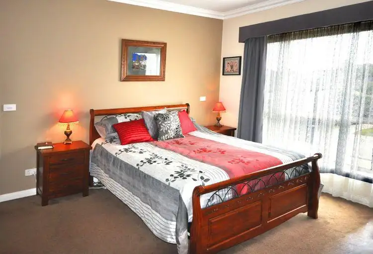 Fifth view of Homely house listing, 5 Wentworth Court, Warragul VIC 3820