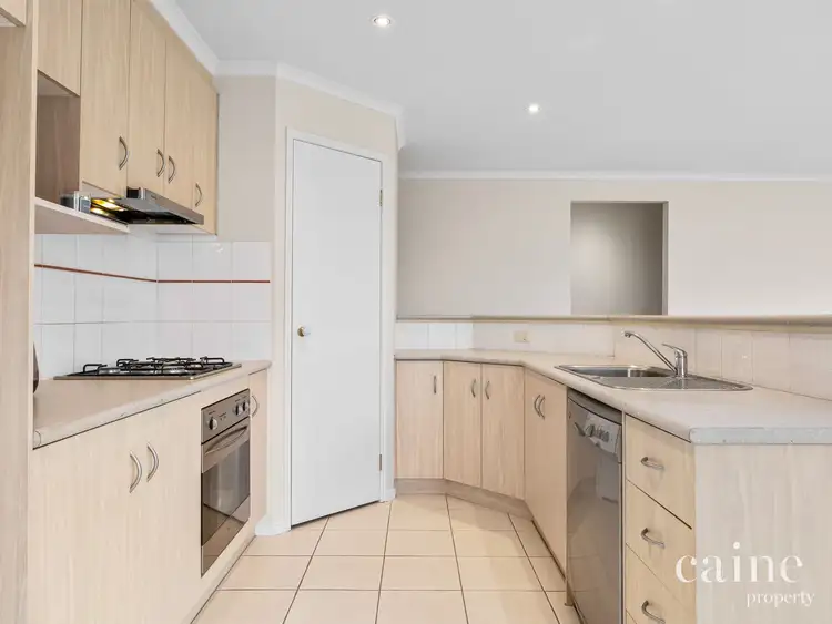 Fifth view of Homely house listing, 28 St Chester Avenue, Lake Gardens VIC 3355