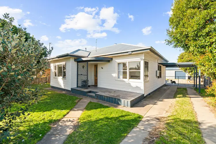 94 Powerscourt Street, Maffra VIC 3860