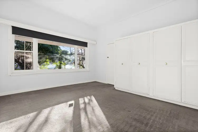Fifth view of Homely house listing, 10 Lysbeth Street, Mckinnon VIC 3204