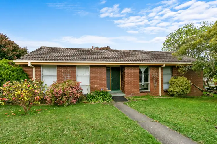 19 Churchill Road, Morwell VIC 3840