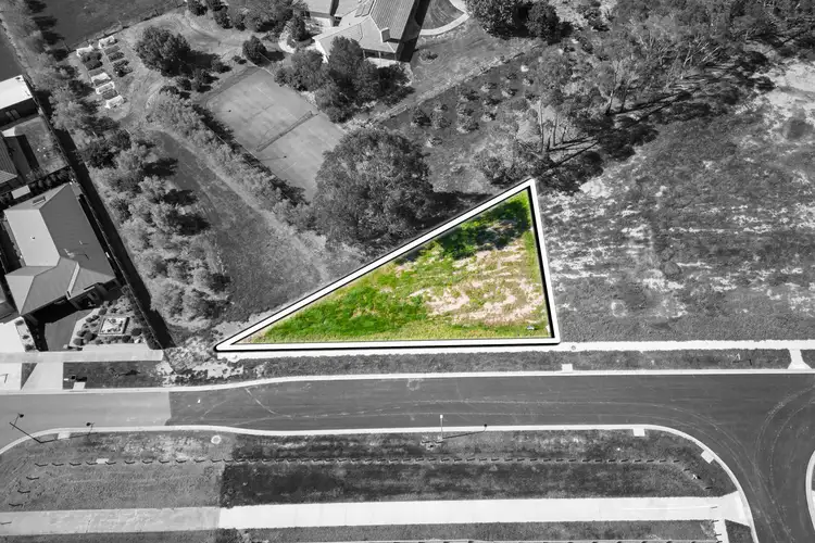 13 Murray Grey Avenue, Traralgon VIC 3844