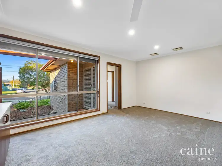 Second view of Homely house listing, 4 Laurine Court, Wendouree VIC 3355