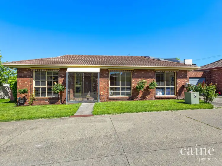 5/106 Burnbank Street, Lake Wendouree VIC 3350