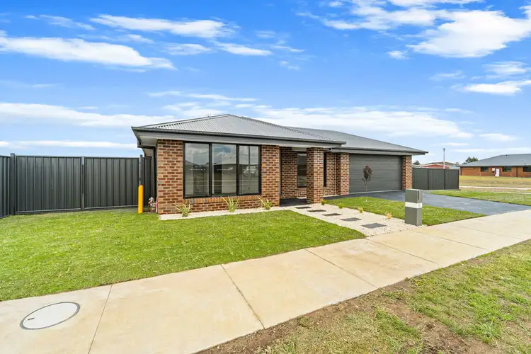 2 Furness Way, Maffra VIC 3860