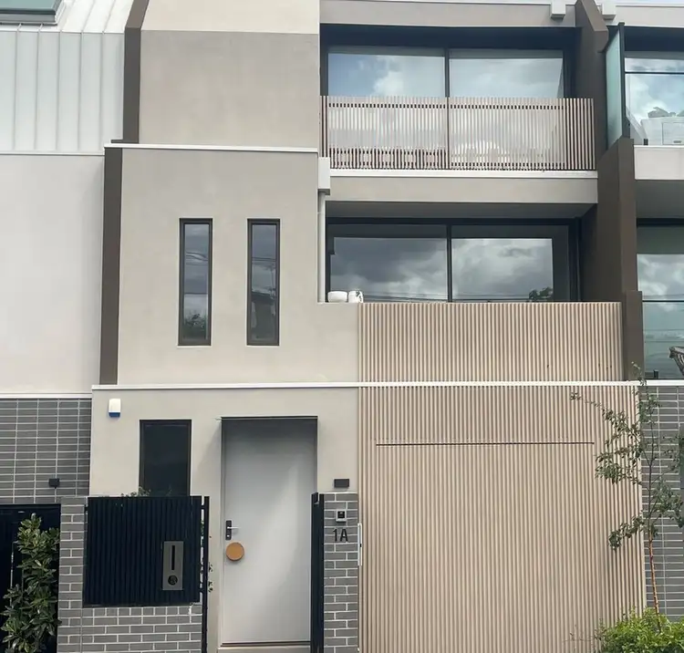 1A May Street, Elwood VIC 3184