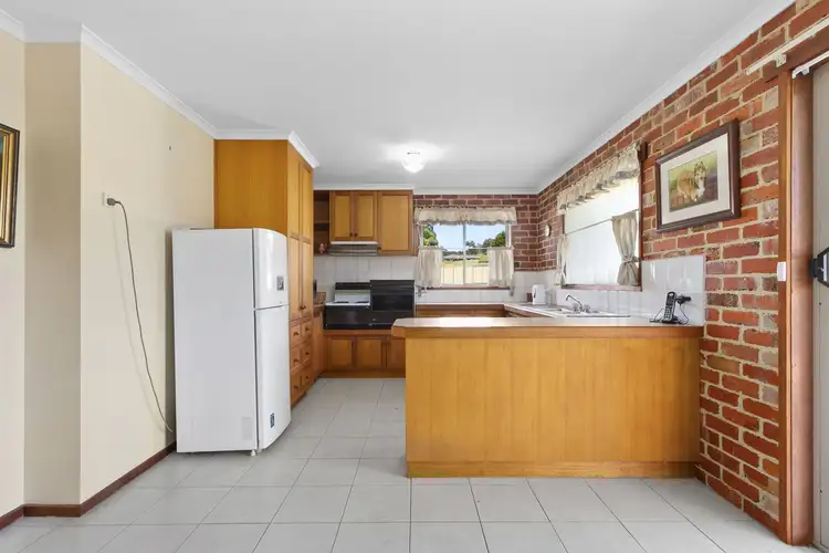 Fifth view of Homely house listing, 4 Calladale Court, Gormandale VIC 3873