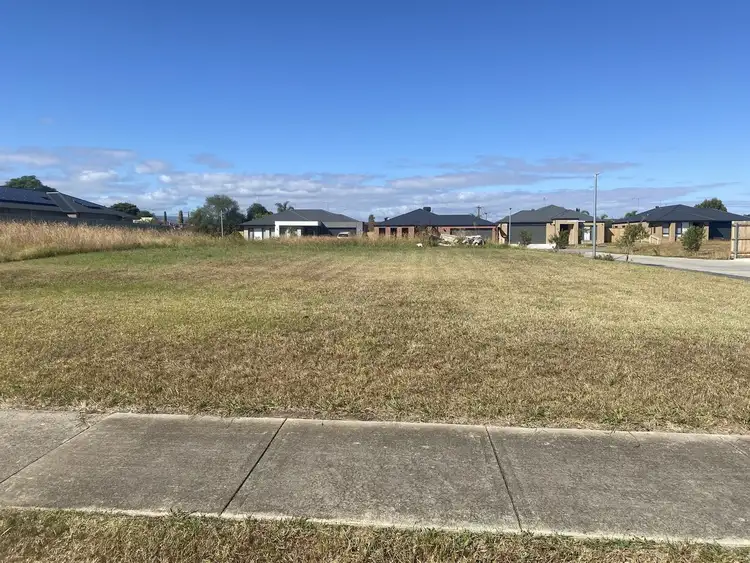 25 Lord Place, Morwell VIC 3840