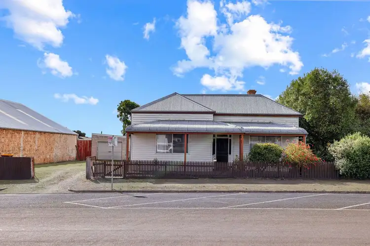 104 Bell Street, Penshurst VIC 3289