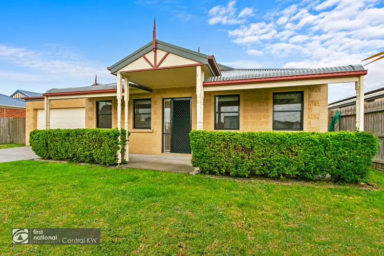15 Mapleson Drive