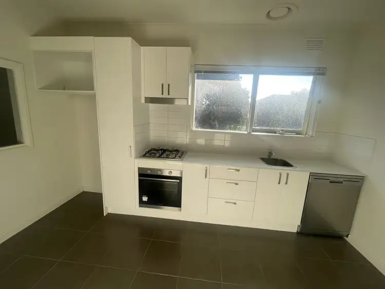 Fifth view of Homely apartment listing, 2/7 Cross Road, Chelsea VIC 3196