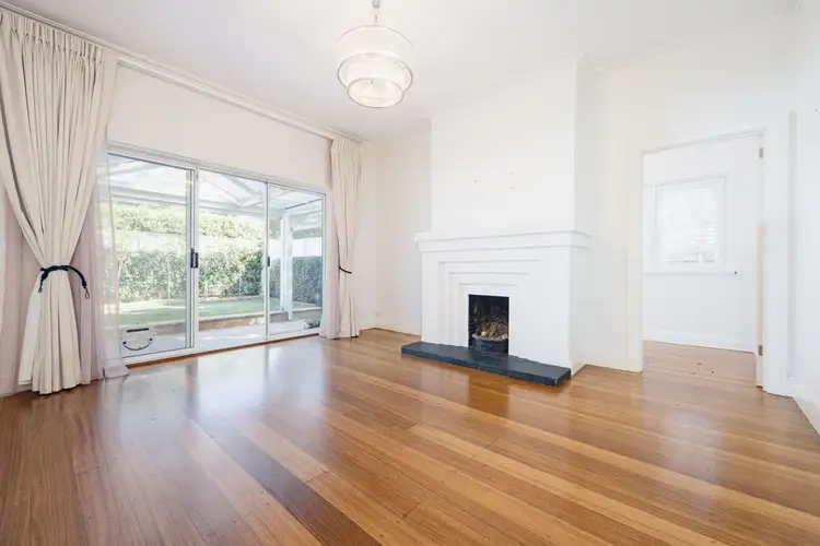 Fifth view of Homely apartment listing, 2/2A Lynedoch Avenue, St Kilda East VIC 3183
