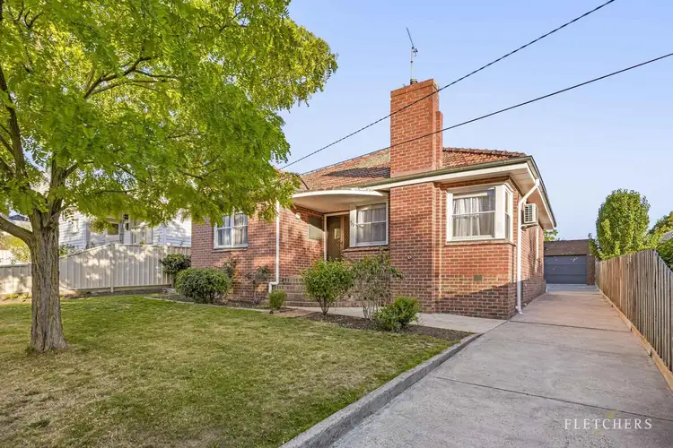 913 Barkly Street, Mount Pleasant VIC 3350