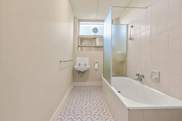 Third view of Homely apartment listing, 6/10 Brook Street, Hawthorn VIC 3122