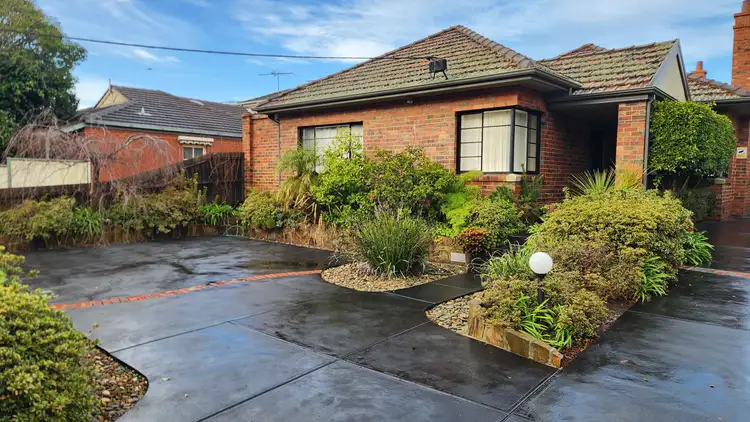 12 Rothschild Street, Glen Huntly VIC 3163
