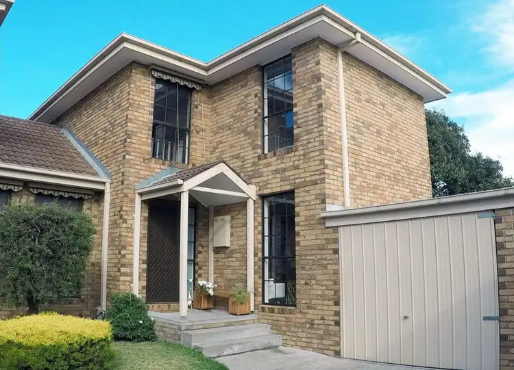 6 Windsor Avenue