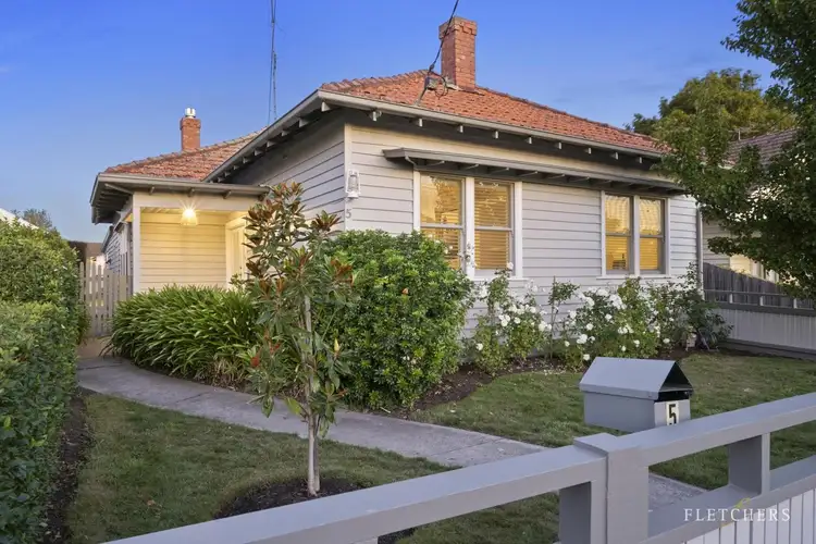 5 Murray Street, Newington VIC 3350