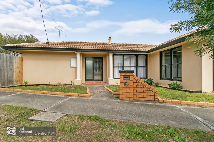 11 Rae Crescent, Churchill VIC 3842