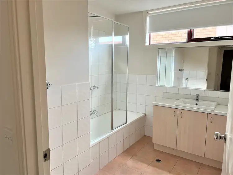 Fifth view of Homely apartment listing, 8/317 Hawthorn Road, Caulfield VIC 3162