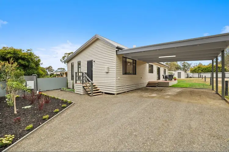 4 Tamboritha Terrace, Coongulla VIC 3860