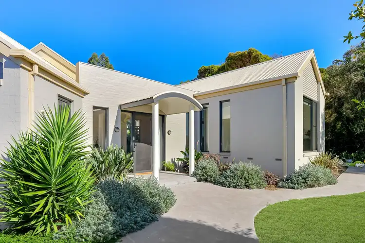 Second view of Homely house listing, 3 Grosvenor Place, Hamilton VIC 3300