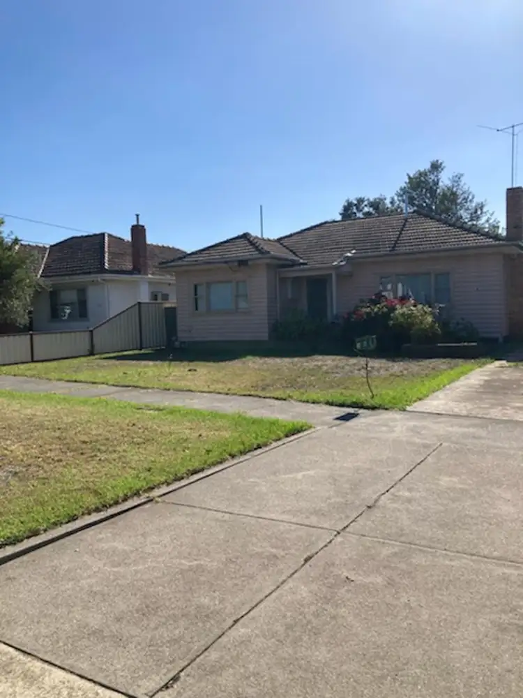 136 Purinuan road, Reservoir VIC 3073