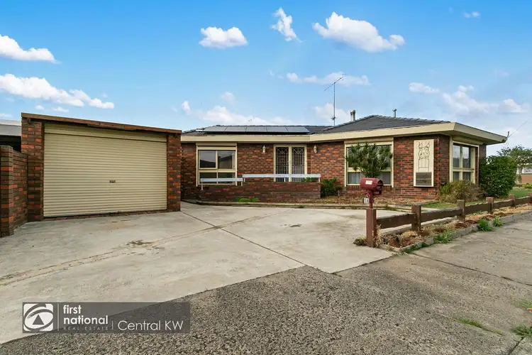 14 Oak Court, Morwell VIC 3840