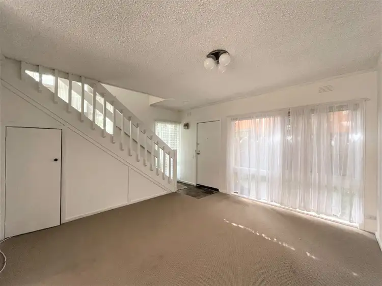 Main view of Homely townhouse listing, 1/324 High Street, Windsor VIC 3181