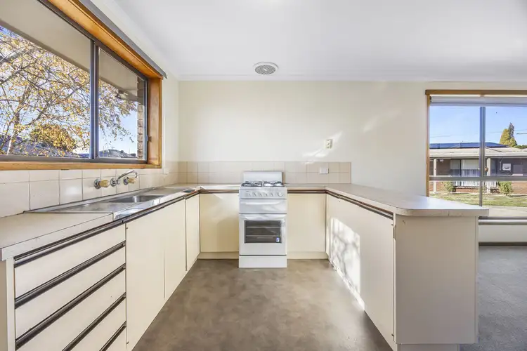 Fifth view of Homely house listing, 2/3 Hopkins Court, Sebastopol VIC 3356