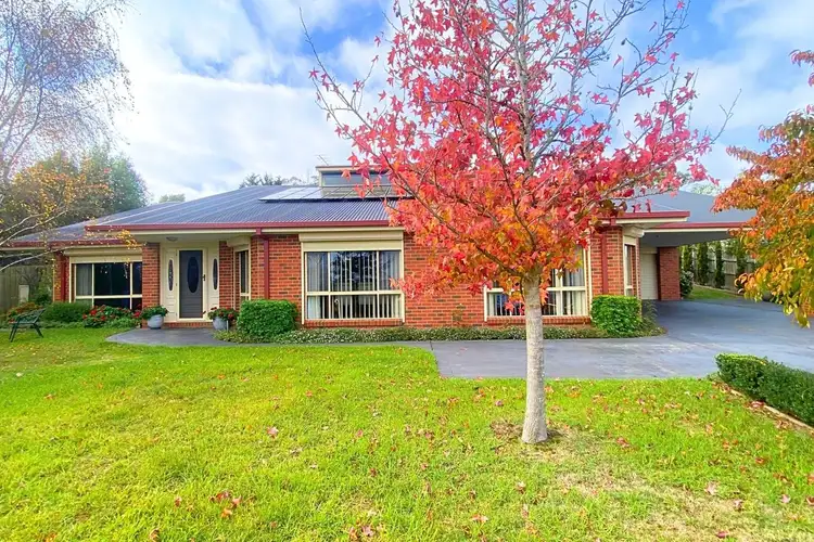 14 Manor Rise, Morwell VIC 3840