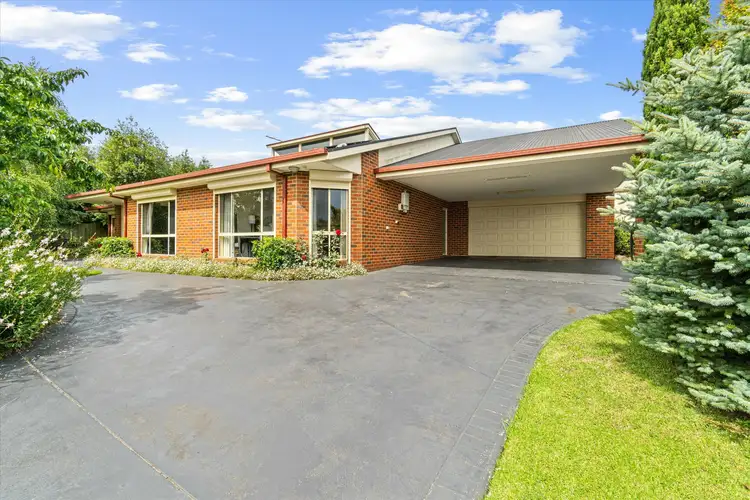 14 Manor Rise, Morwell VIC 3840