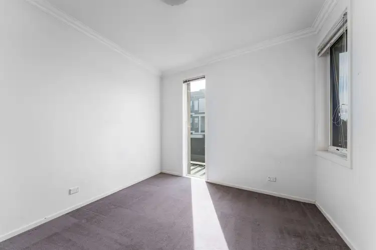 Third view of Homely apartment listing, 2/105 Orrong Crescent, Caulfield North VIC 3161