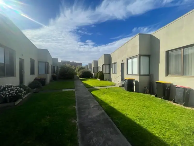 Second view of Homely unit listing, 8/214 Beach Road, Mordialloc VIC 3195