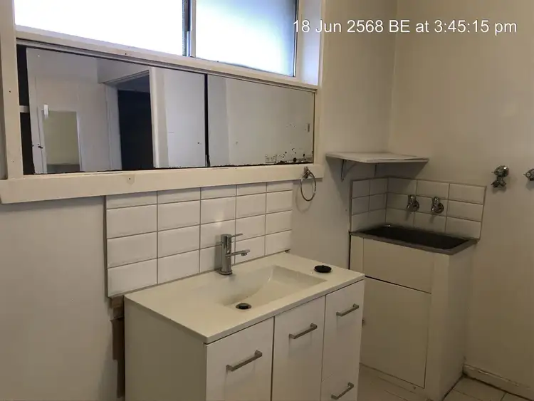 Fifth view of Homely unit listing, 6/1 Victor Road, Bentleigh VIC 3204
