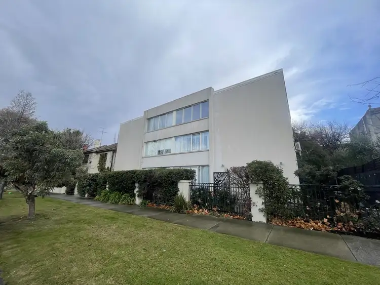 15/144 Brighton Road, Elsternwick VIC 3185