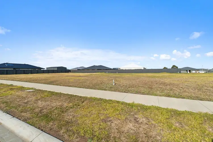 4 Harrison Drive, Maffra VIC 3860