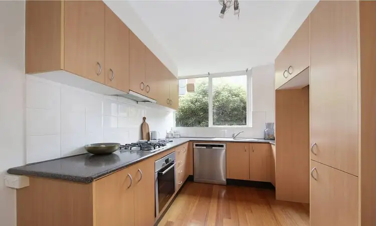 12/327 Orrong Road, St Kilda East VIC 3183