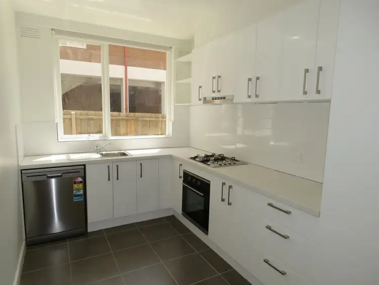 2/22 Hughenden Road, St Kilda East VIC 3183