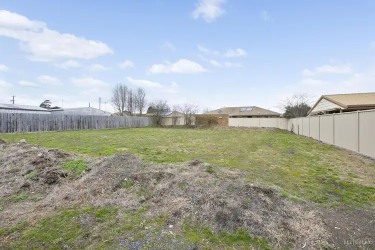 5 Gale Street, Canadian VIC 3350