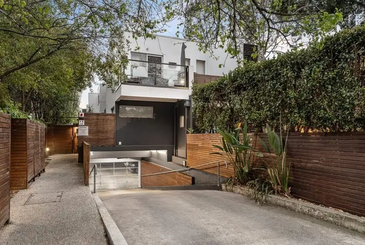 16/4a Lansdowne Road, St Kilda East VIC 3183