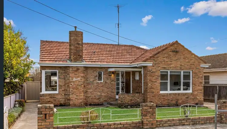11 Shelley Street