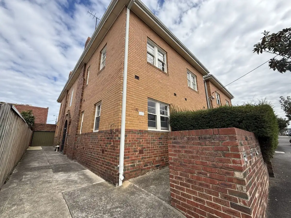 Main view of Homely apartment listing, 2/26-32 Charlotte Street, Richmond VIC 3121