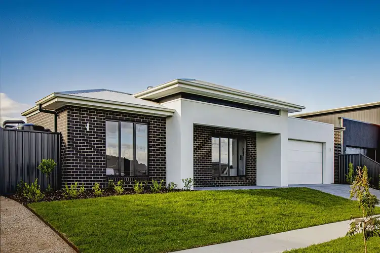 5 Harrison Drive, Maffra VIC 3860