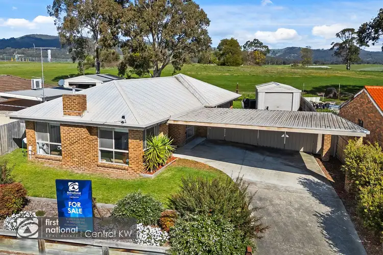 21 Canterbury Way