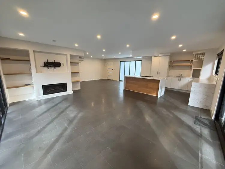 2/11 Winfield Road, Balwyn North VIC 3104