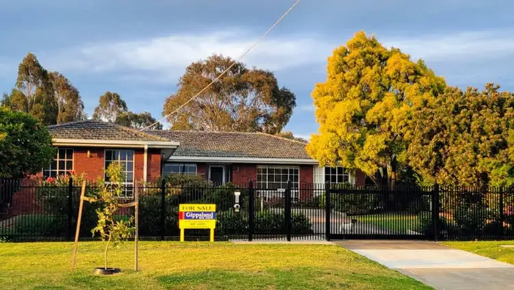 14 Merrydale Street, Maffra VIC 3860