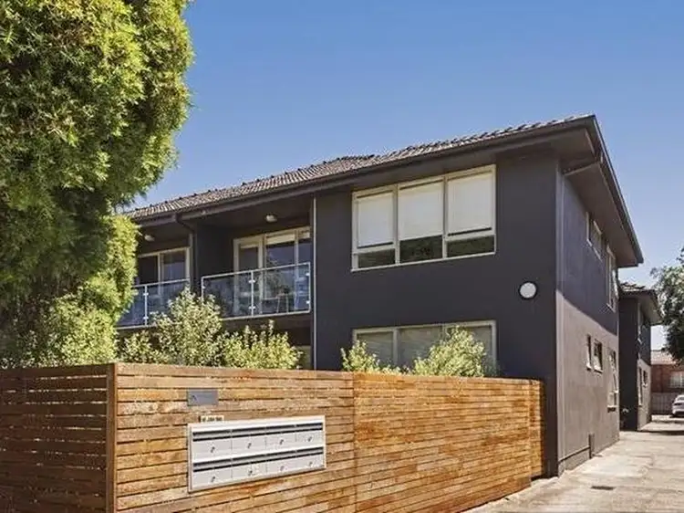 5/4 Kokaribb Road, Carnegie VIC 3163