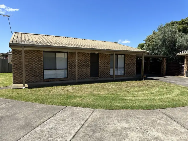 1/12 Wright Court, Sale VIC 3850