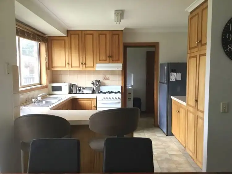 Fourth view of Homely house listing, 1/312 Kinnersley Avenue, Canadian VIC 3350