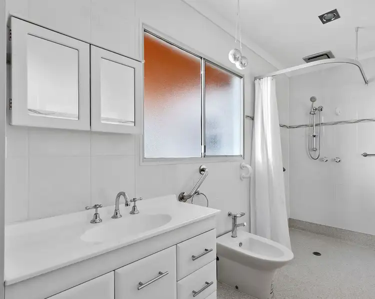 Fourth view of Homely unit listing, 17A Spry Street, Morwell VIC 3840